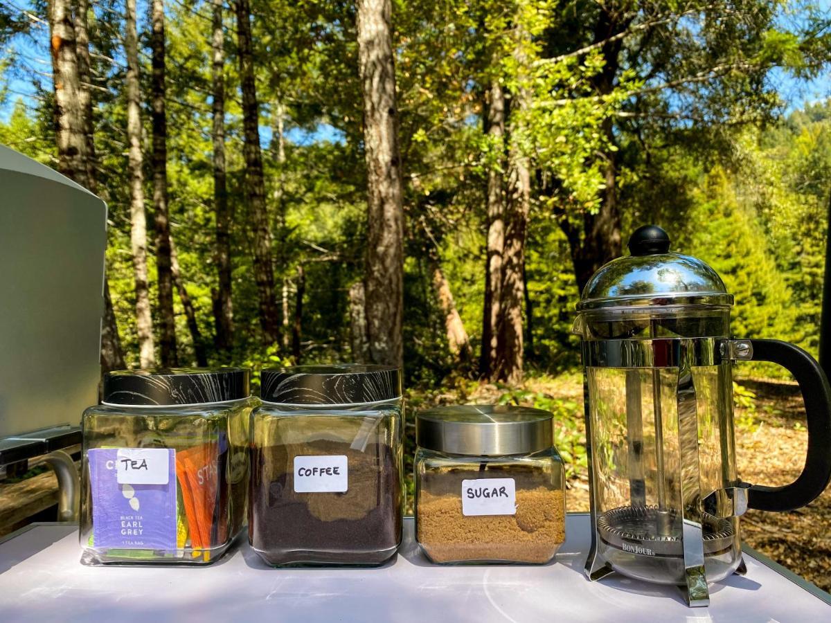 Glamping In The Redwoods With A Hot Tub! Hotel Garberville Ngoại thất bức ảnh